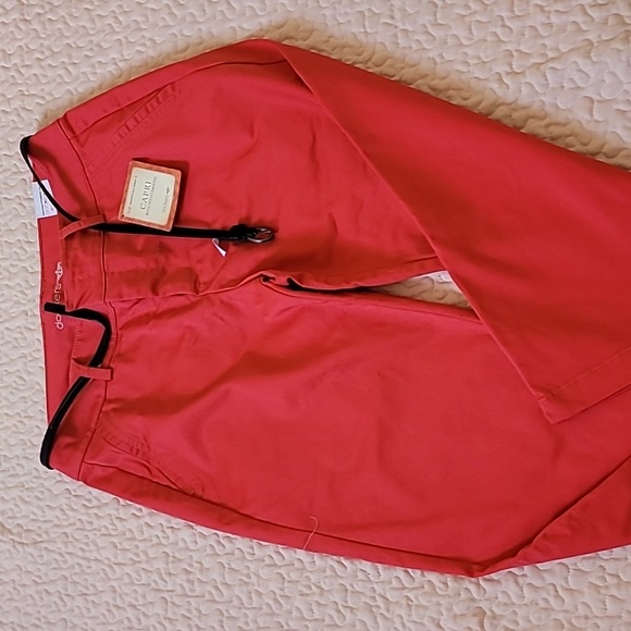 Capris - Picture 1 of 4